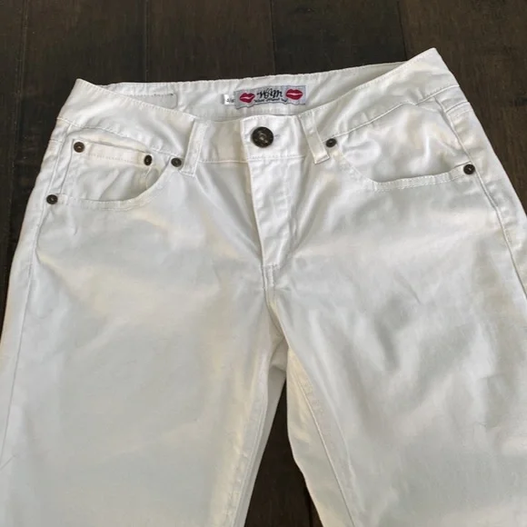 ❤️3/$30 WAM What About Me White Pants - Picture 2 of 8